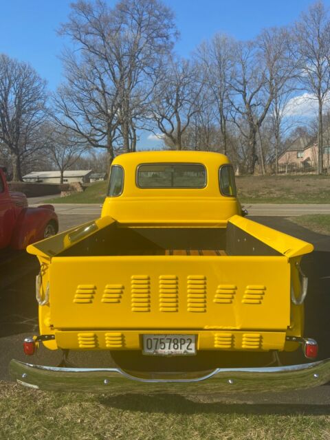 Chevrolet C-10 1951 image number 22