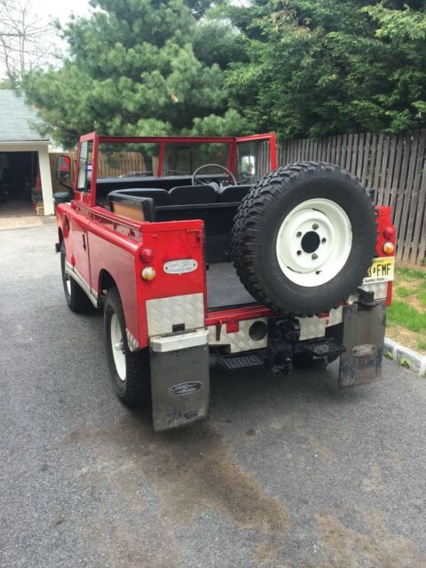 Land Rover Defender 1972 image number 16