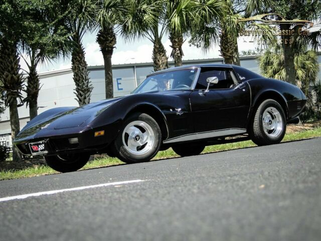 Chevrolet Corvette 1977 image number 0