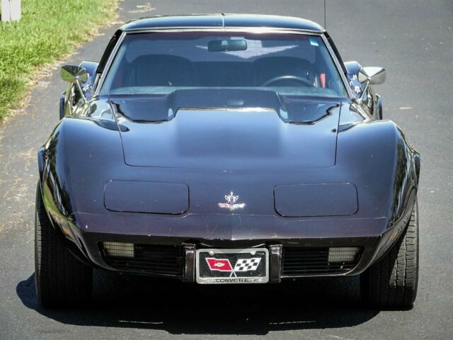 Chevrolet Corvette 1977 image number 15