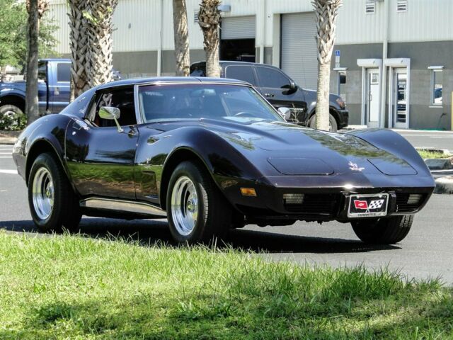 Chevrolet Corvette 1977 image number 37