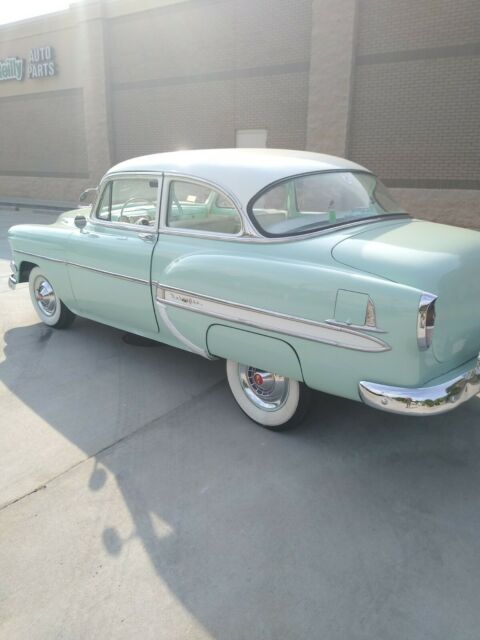 Chevrolet Bel Air/150/210 1954 image number 20