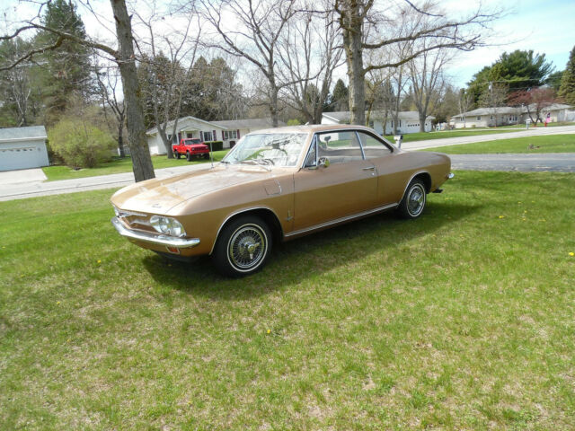 Chevrolet Corvair 1965 image number 0