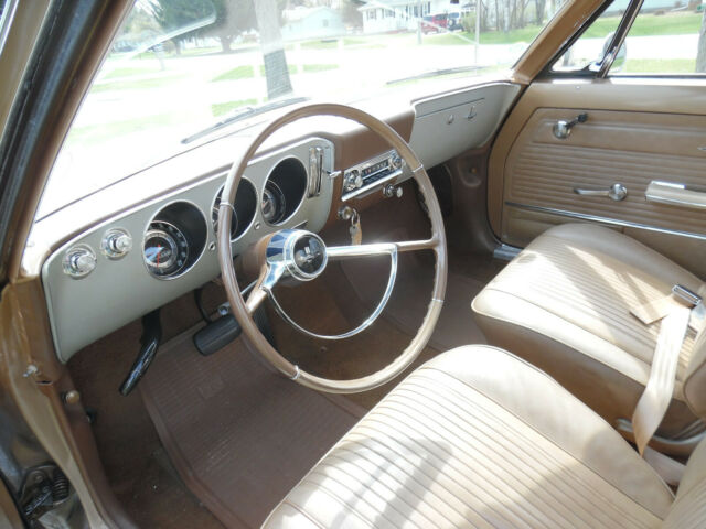 Chevrolet Corvair 1965 image number 21