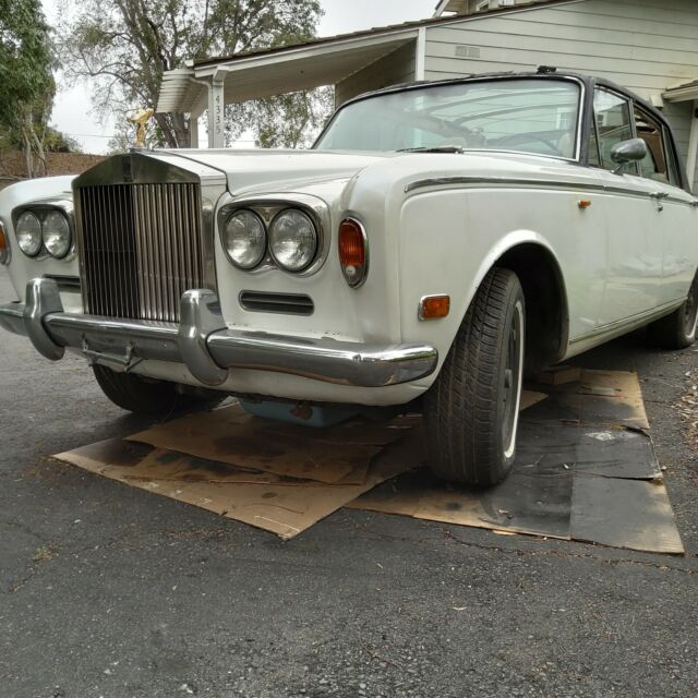 Rolls-Royce Silver Shadow LWB 1972 image number 0