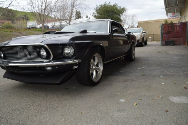 Ford Mustang 1969 image number 2