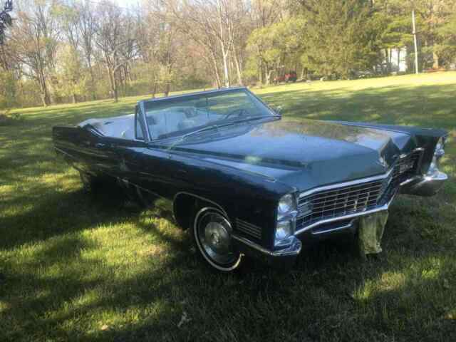 Cadillac DeVille Convertible 1967 image number 12