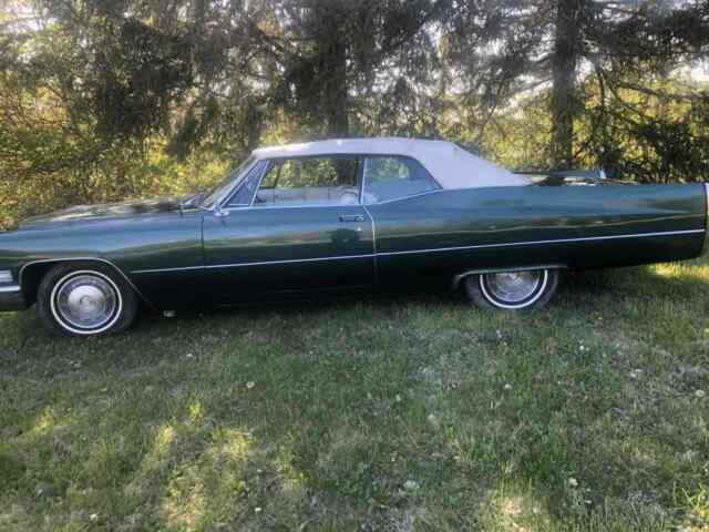 Cadillac DeVille Convertible 1967 image number 27