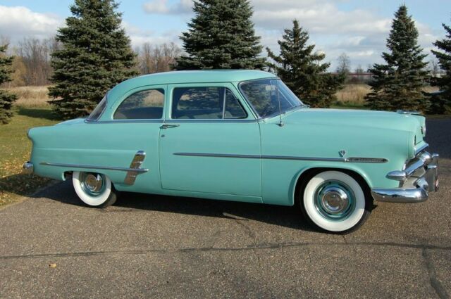 Ford Customline 1953 image number 11