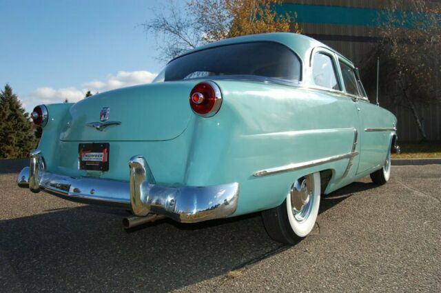 Ford Customline 1953 image number 40