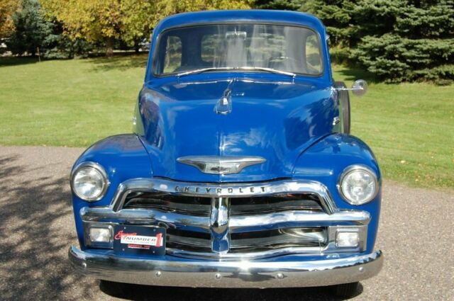 Chevrolet 3100 Pickup 1954 image number 1