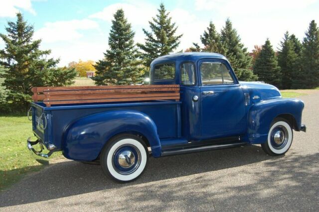 Chevrolet 3100 Pickup 1954 image number 16