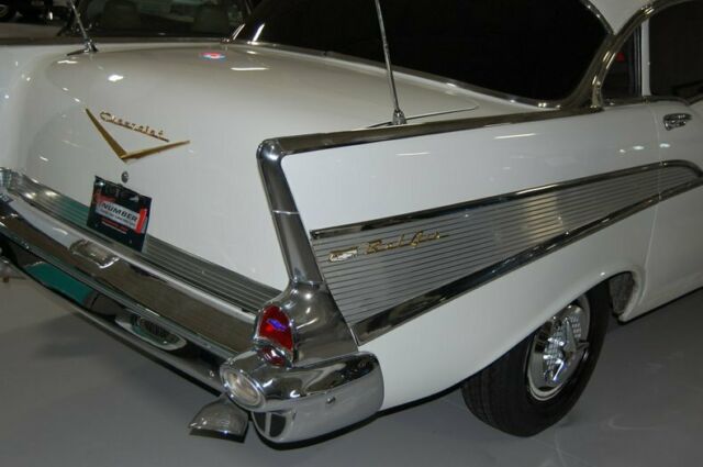 Chevrolet Bel Air/150/210 1957 image number 41