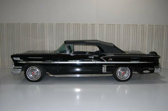 Chevrolet Impala Convertible 1958 image number 11