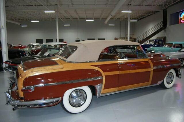 Chrysler Town & Country Woody Convertible 1949 image number 17