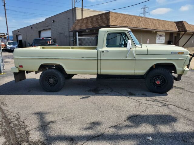 Ford F-250 1969 image number 16