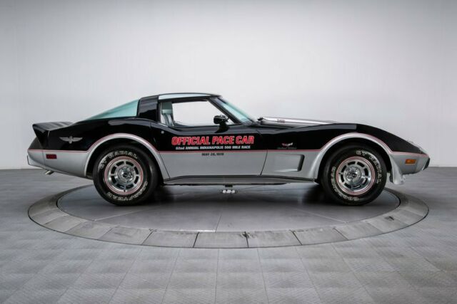 Chevrolet Corvette 1978 image number 32