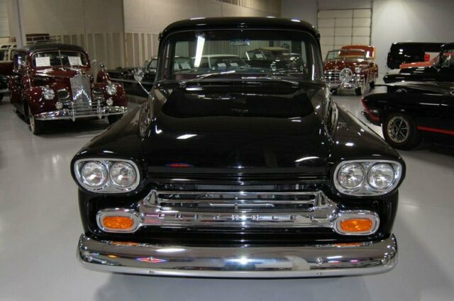 Chevrolet Apache 1959 image number 1