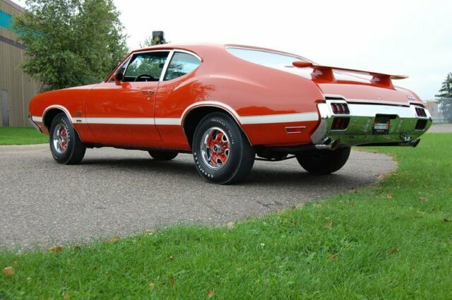 Oldsmobile 442 W-30 1972 image number 17