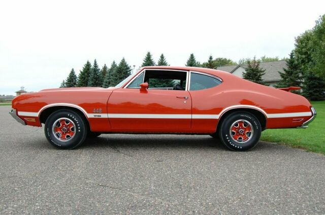 Oldsmobile 442 W-30 1972 image number 28