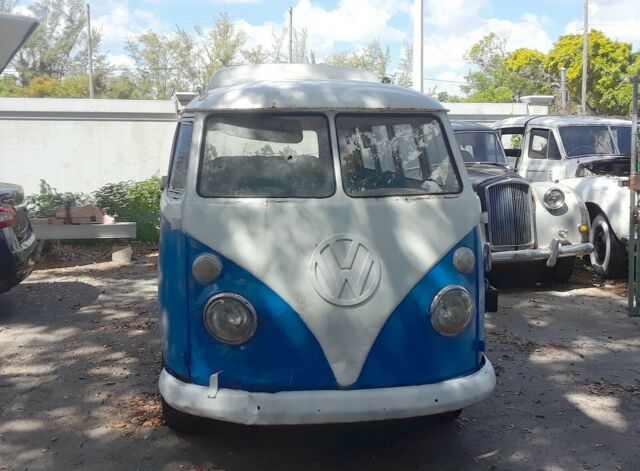 Volkswagen Bus/Vanagon 1965 image number 23