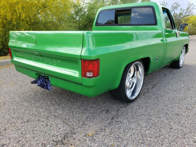 Chevrolet C-10 1978 image number 2