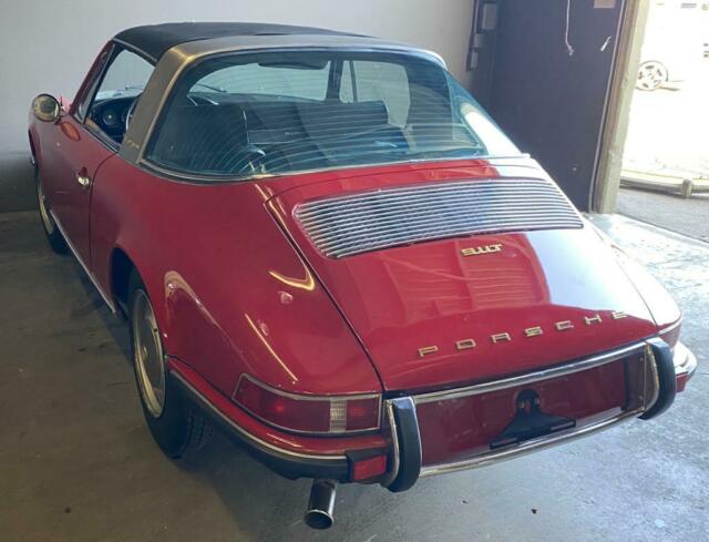 Porsche 911 1970 image number 17