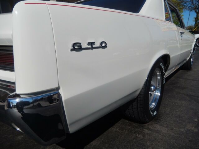 Pontiac GTO 1964 image number 19