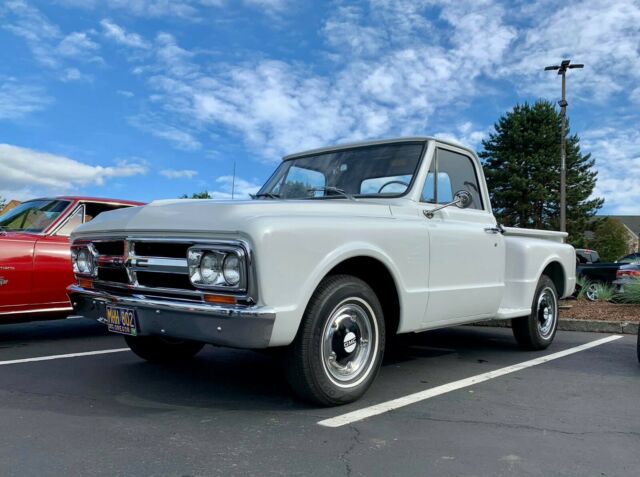 Chevrolet C-10 1967 image number 0