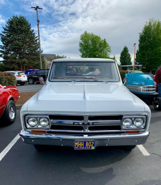 Chevrolet C-10 1967 image number 1