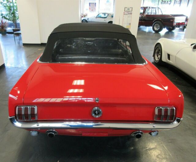 Ford Mustang 1965 image number 13