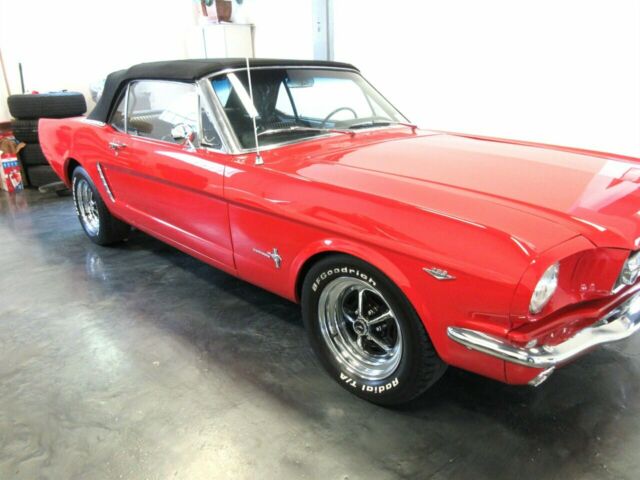 Ford Mustang 1965 image number 19