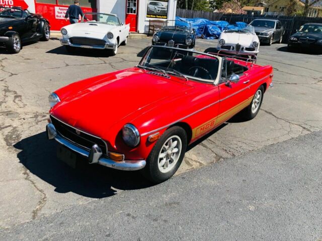 MG MGB 1972 image number 0