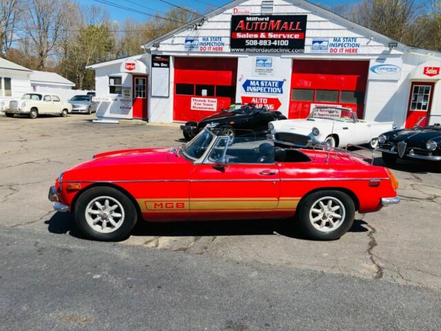 MG MGB 1972 image number 1