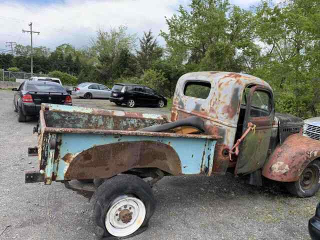 Chevrolet 3100 1946 image number 15