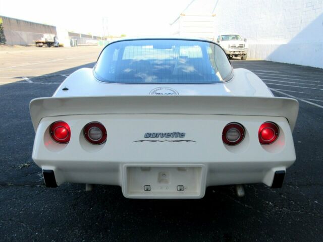 Chevrolet Corvette 1979 image number 41