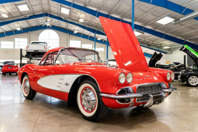 Chevrolet Corvette 1961 image number 32