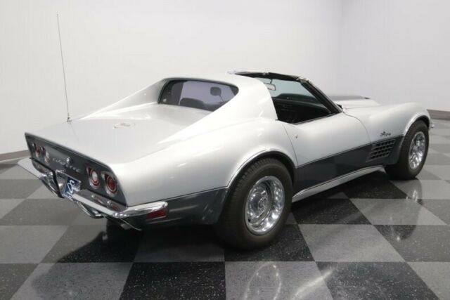 Chevrolet Corvette 1971 image number 13