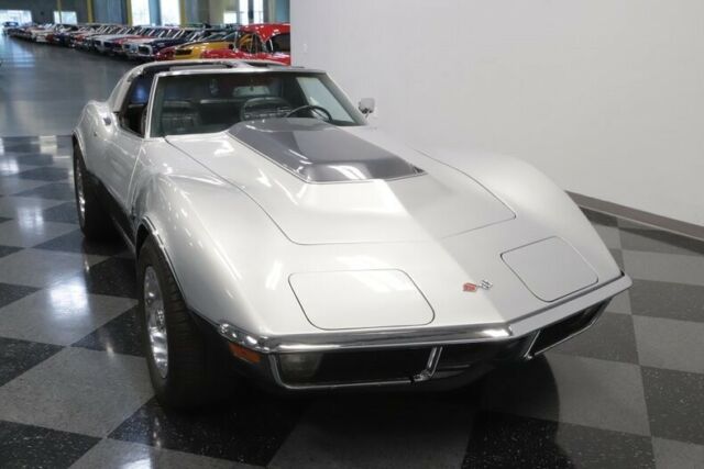 Chevrolet Corvette 1971 image number 18