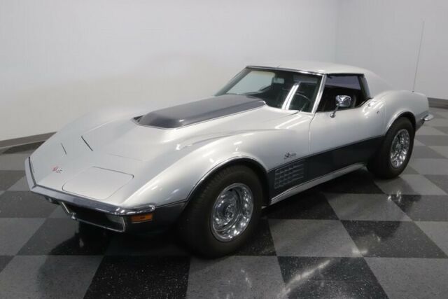 Chevrolet Corvette 1971 image number 22