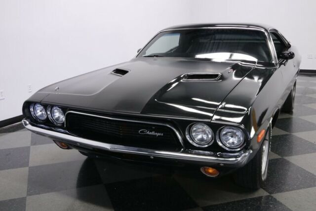 Dodge Challenger 1972 image number 20