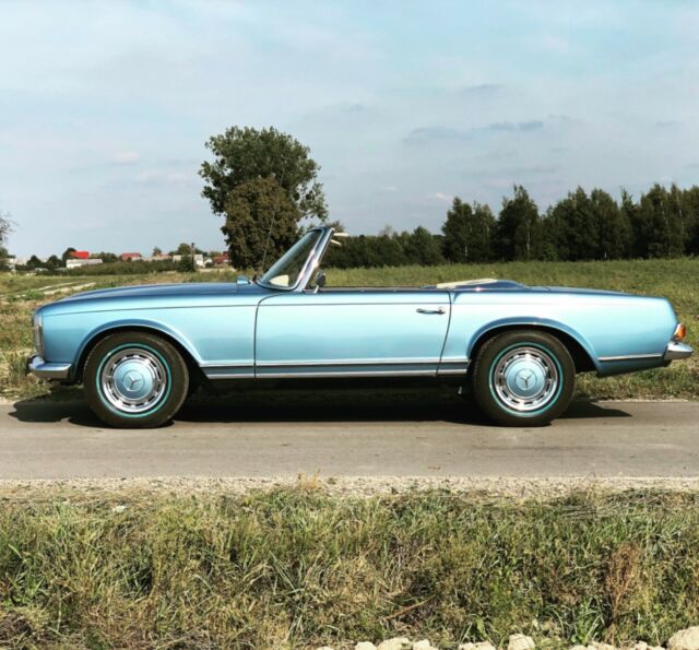 Mercedes-Benz SL-Class 1971 image number 29