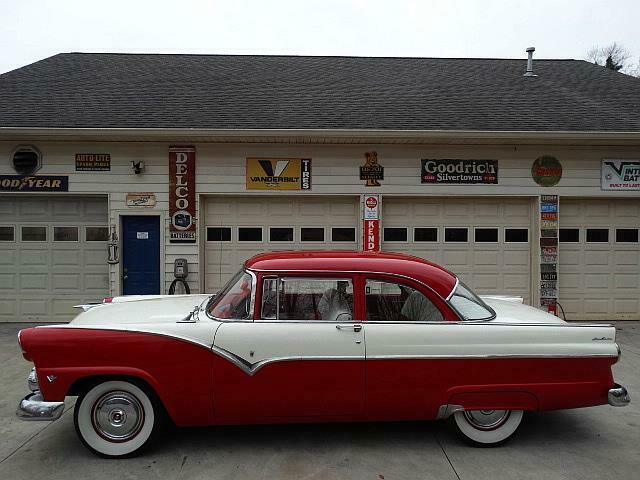 Ford Fairlane 1955 image number 1