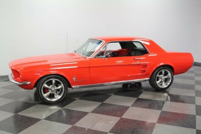 Ford Mustang 1967 image number 30