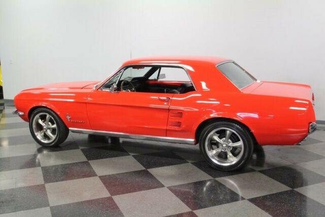 Ford Mustang 1967 image number 32