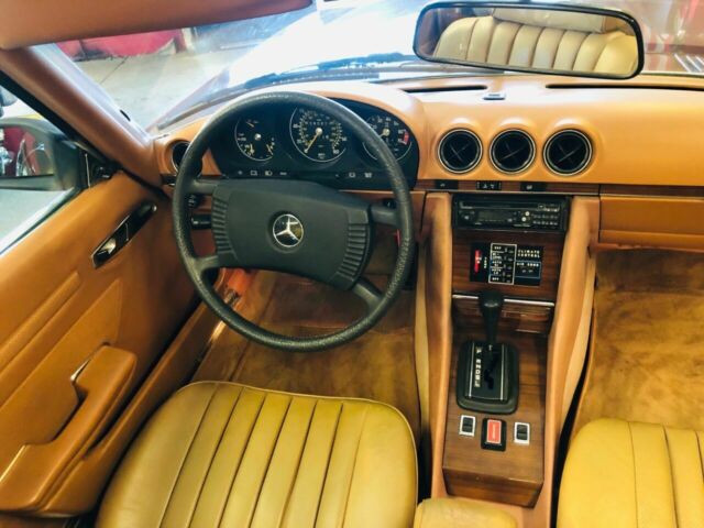 Mercedes-Benz SL-Class 1979 image number 11