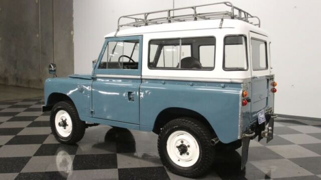 Land Rover Series IIA 1972 image number 32