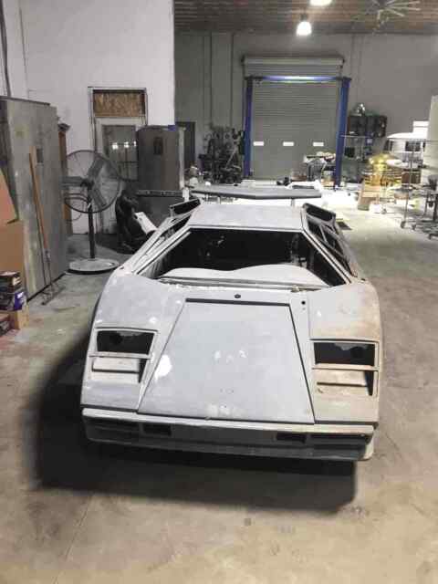 Lamborghini Countach 1970 image number 30