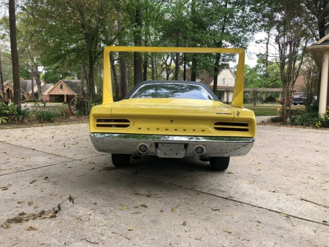 Plymouth Road Runner 1970 image number 21