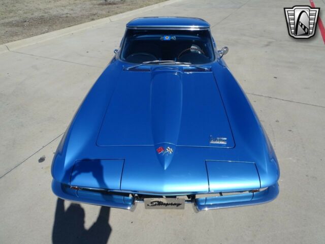 Chevrolet Corvette 1966 image number 21